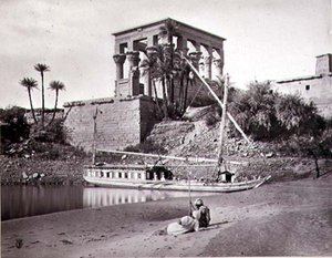 Świątynia Trajana, patrząc na południowy zachód, Philae (zdjęcie czarno-białe)
