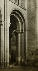 Katedra w Ely: Nawa, południowo-zachodni narożnik autorstwa Frederick H. Evans