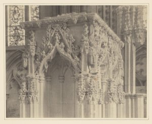 [Katedra w Lincoln, szczegół przenośnej kapliczki]. autorstwa Frederick H. Evans