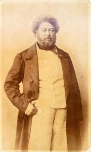 Alexandre Dumas Pere (1803-70) ok. 1860 (zdjęcie czarno-białe) autorstwa French Photographer