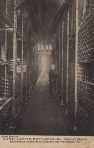 Chateau Lafite-Rothschild, Pauillac, Medoc, Biblioteka kolekcji win od 1797 r. autorstwa French Photographer