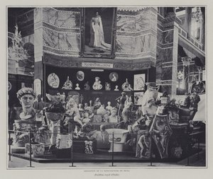 Wystawa wyrobów z fabryki Signa we Florencji w pawilonie włoskim na Exposition Universelle 1900 w Paryżu (zdjęcie czarno-białe) autorstwa French Photographer