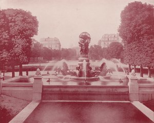 Fontanna Obserwatorium, Pałac Luksemburski (zdjęcie czarno-białe) autorstwa French Photographer