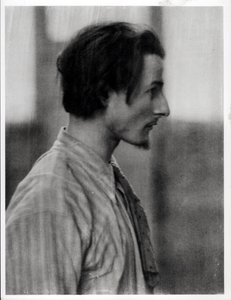 Henri Gaudier-Brzeska (1891-1915) autorstwa French Photographer