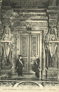 Hotel Des Invalides, Paryż (zdjęcie czarno-białe) autorstwa French Photographer