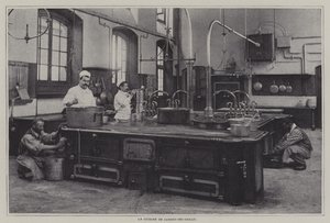 Kuchnia liceum Janson-de-Sailly, Paryż (zdjęcie czarno-białe) autorstwa French Photographer