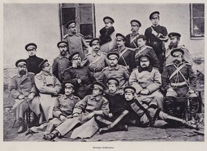 Armia rosyjska: grupa oficerów (zdjęcie czarno-białe) autorstwa French Photographer