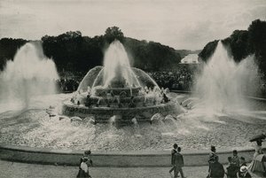 Bassin de Latona i Zielony Dywan, Fontanna Latons i Zielony Dywan (fotograwiura) autorstwa French Photographer