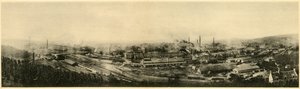 Le Creusot, widok panoramiczny z Album des Fers et Aaciers firmy Schneider & Cie, 1895 autorstwa French Photographer