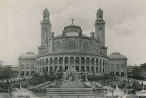 Le Palais du Trocadero, Pałac Trocadero (fotograwiura) autorstwa French Photographer
