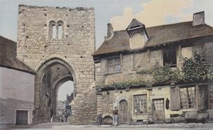 Mennetou-sur-Cher, brama miejska autorstwa French Photographer