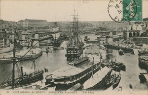 Port wojskowy w Breście we Francji. Pocztówka wysłana w 1913 roku. autorstwa French Photographer