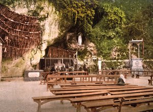 Matka Boża z Lourdes, 1890-1900 autorstwa French Photographer