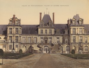 Palais de Fontainebleau, fasada i główne wejście (zdjęcie kolorowe) autorstwa French Photographer