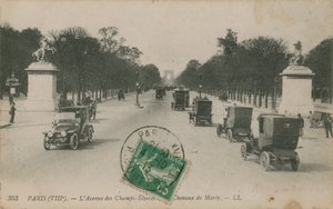Paryż - Avenue des Champs-Elysees. Pocztówka wysłana w 1913 roku. autorstwa French Photographer