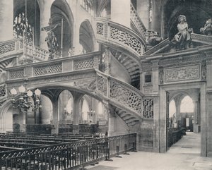 Paryż: Sekcja Chóru w St Etienne-du-Mont (zdjęcie czarno-białe) autorstwa French Photographer