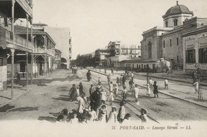Port-Said, Egipt: Ulica Lesseps (zdjęcie czarno-białe) autorstwa French Photographer
