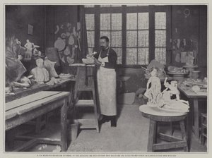 Przygotowanie form w warsztacie w fabryce porcelany Sevres we Francji (zdjęcie czarno-białe) autorstwa French Photographer