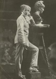 Sarah Bernhardt, 1869 (zdjęcie czarno-białe) autorstwa French Photographer