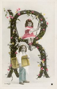 Litera R (zdjęcie kolorowe) autorstwa French Photographer
