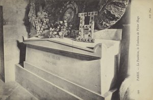 Panteon, Paryż, grób Victora Hugo (zdjęcie czarno-białe) autorstwa French Photographer