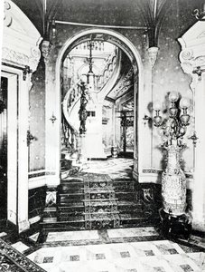 Przedsionek i Schody Onyksowe w Hotelu de Paiva autorstwa French Photographer