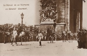 Parada Zwycięstwa, generał Gouraud autorstwa French Photographer