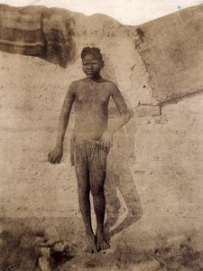 Młoda dziewczyna z Darfuru, z „Voyages au Soudan Oriental et dans L