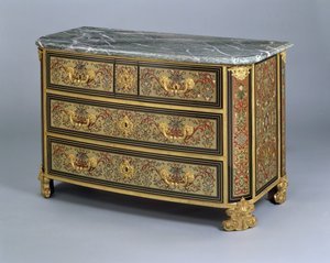 Komoda Ludwika XIV, ok. 1710 (szylkret polichromowany i mosiężna inkrustacja) autorstwa French School