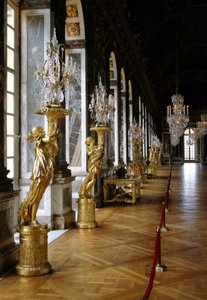 Architektura: widok odrestaurowanej Galerii Lodowej. Wersal. Musee du Chateau autorstwa French School