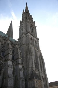 Katedra w Chartres, fasada północna z pawilonem zegarowym autorstwa French School