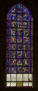 Katedra w Chartres, witraże: życie świętego apolinarnego i chór aniołów autorstwa French School
