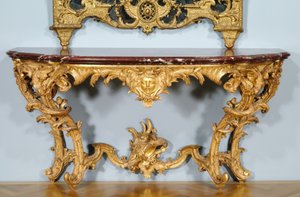 Konsola, zaprojektowana przez Jules-Michel Hardouin (1635-1737), wykonana przez Pierre