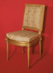 Krzesło w stylu Ludwika XV (złocone drewno i jedwab)