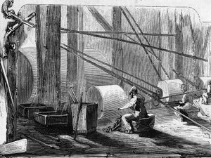 Produkcja broni strzeleckiej: polerowanie żelaznych cylindrów z kamiennymi kołami. Grawer w „Le Monde Illustré” nr 35 z 12 grudnia 1857 r. autorstwa French School