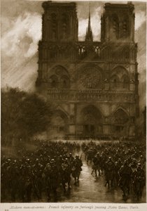Współcześni żołnierze: francuska piechota na przepustce przechodząca obok Notre Dame, Paryż, 1914-19 autorstwa French School