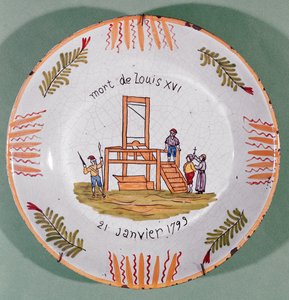 Talerz z motywem rewolucji francuskiej upamiętniający egzekucję Ludwika XVI w dniu 21 stycznia 1793 r. (fajans) autorstwa French School