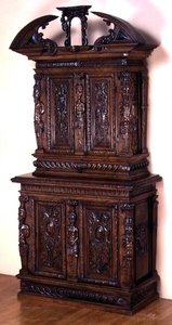 Kredens czterodrzwiowy (drewno)
