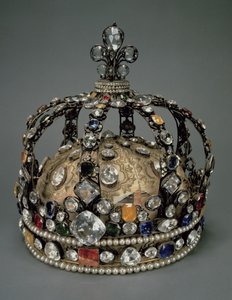 Korona Ludwika XV, 1722 (srebro pozłacane, kamienie zastępcze i perły)