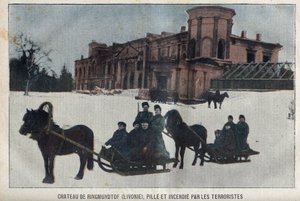 Zamek Ringmundtof w Inflantach, grabieże i pożary dokonane przez rosyjskich anarchistycznych rewolucjonistów. Rosja autorstwa French School