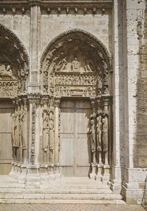 Widok południowych drzwi portalu królewskiego, ok.1145-50