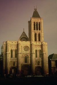 Widok na fasadę zachodnią, rozpoczęty ok. 1135 autorstwa French School