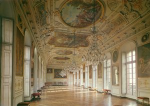Widok galerii znanej jako La Belle Inutile, zaprojektowanej przez Roberta de Cotte (1656-1735) ok. 1700 autorstwa French School