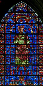 Okno w127 (górna figura) przedstawiające króla autorstwa French School