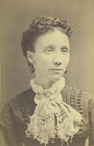 Portret kobiety bez tytułu, 185099. autorstwa G. C. Gilchrest