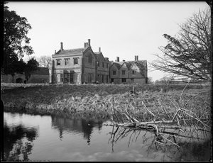 Scrivelsby Court, Scrivelsby, Lincolnshire, 1956. autorstwa George Bernard Mason