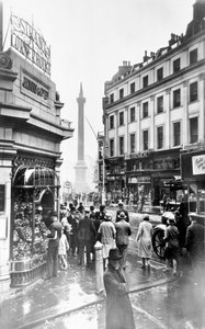 Kolumna Nelsona, The Strand and Lyons Corner House, Westminster, Londyn, przed 1933