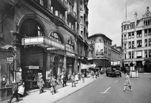 Stacja Piccadilly Circus, wejście Haymarket, Westminster, Londyn, ok. 1930