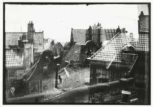 Widok na dachy w Amsterdamie autorstwa George Hendrik Breitner