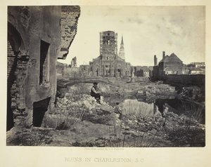 Ruiny w Charleston, Karolina Południowa, 186566. autorstwa George N. Barnard